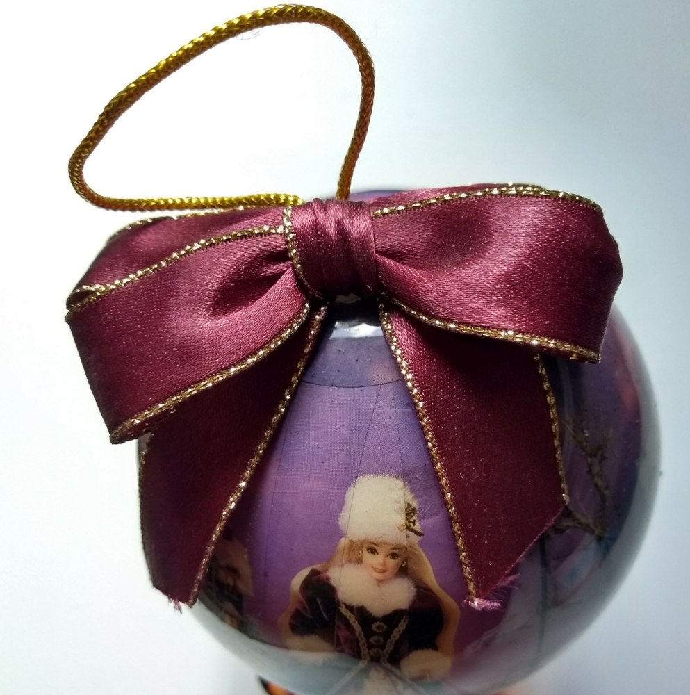 1996 Matrix Barbie Vintage Winter Ornament